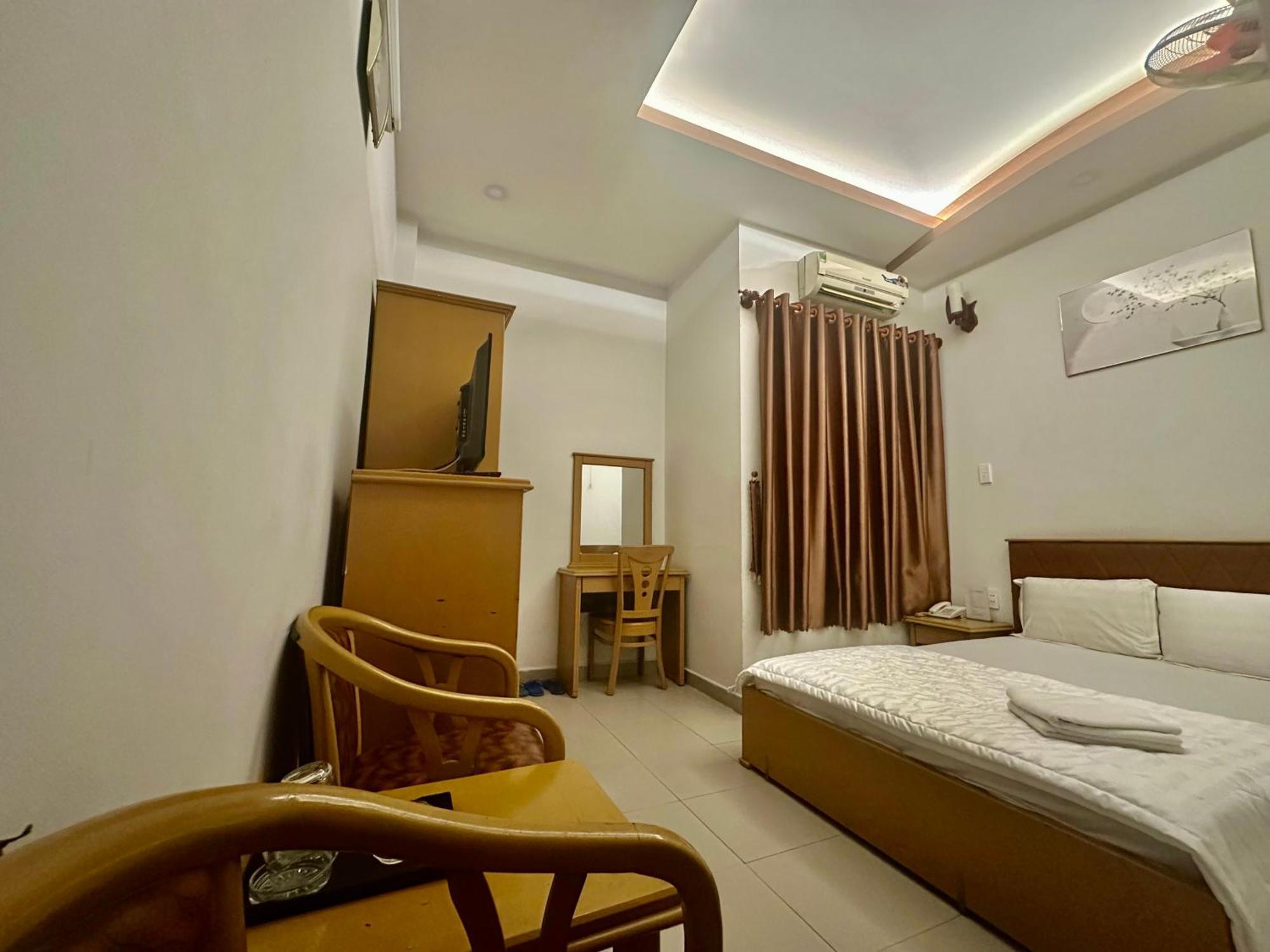 Ngoc Hoa Mai Hotel Хошимин Екстериор снимка