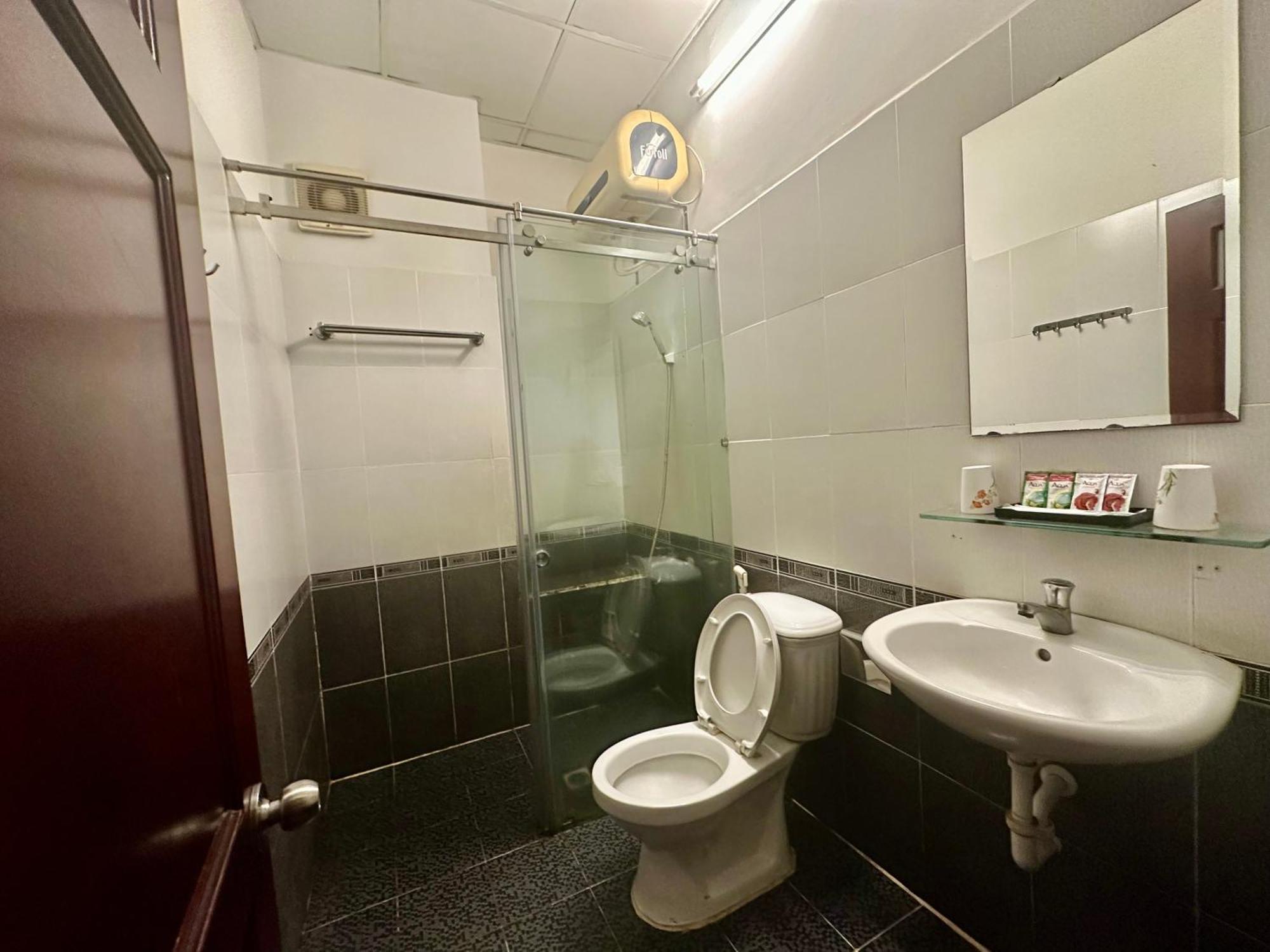 Ngoc Hoa Mai Hotel Хошимин Екстериор снимка